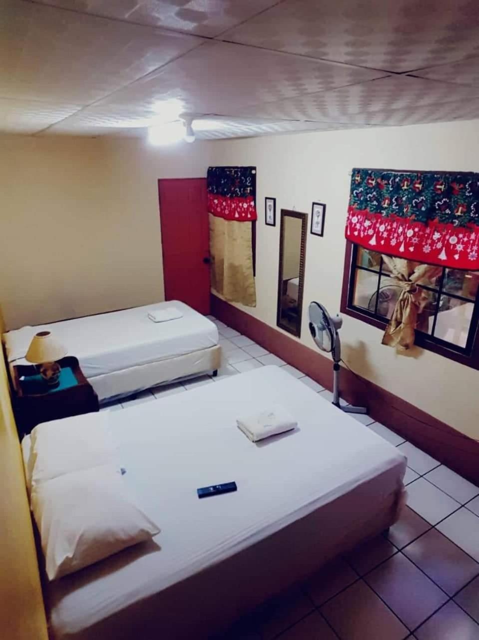 Hostal Leyendas León Eksteriør bilde